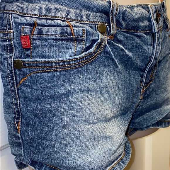 SOLD - Picture 3 of 4